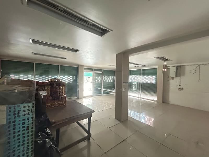 เมืองใหม่แพรกษา, สมุทรปราการ, ท้ายบ้าน, เมืองสมุทรปราการ, สมุทรปราการ, 39 ตร.ม., ทาวน์เฮ้าส์ ขาย, โดย คุณแจม, 500379425 - DDproperty.com