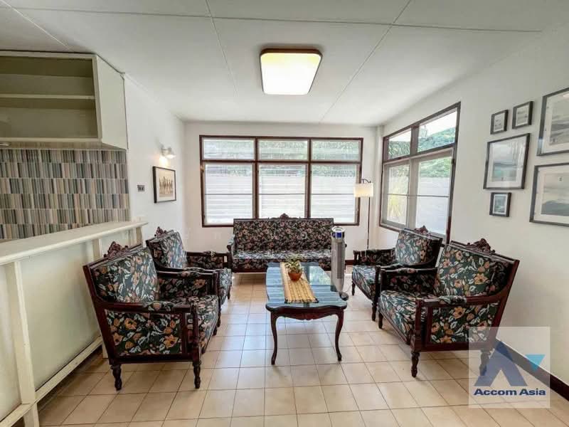 Pet friendly 3 Bedrooms House for Rent in Ploenchit, Bangkok, Lumphini, Pathum Wan, Bangkok, 3 Bedrooms, 300 sqm, Single Detached House For Rent, by บริษัท แอคคอม เอเซีย จำกัด, 500379442 - DDproperty.com