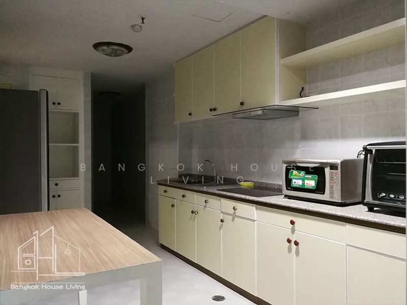 Fifty Fifth Tower, Bangkok, 84 Soi Sukhumvit 55, Sukhumvit Road, Khlong Tan Nua, Watthana, Bangkok, 3 Bedrooms, 195 sqm, Condo For Rent, by Bangkok House Living, 500379447 - DDproperty.com