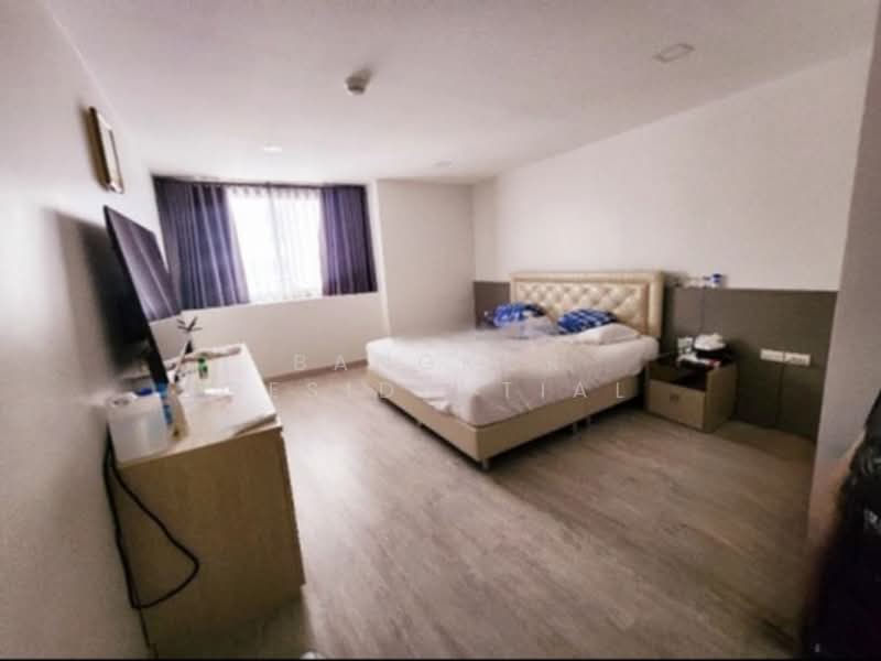 President Park Sukhumvit 24, Bangkok, 99 Sukhumvit 24 Alley, Khlongtoei Nua, Watthana, Bangkok, 3 Bedrooms, 260 sqm, Condo For Rent, by Bangkok Residential, 500379462 - DDproperty.com
