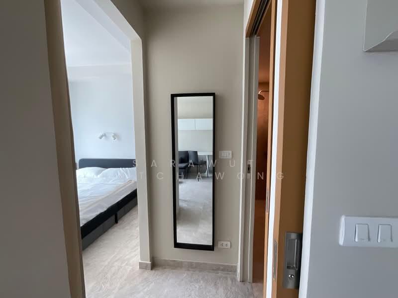 Thru Thonglor, Bangkok, Petchaburi Road, Bang Kapi, Huai Khwang, Bangkok, 1 Bedroom, 32 sqm, Condo For Rent, by Sarawut Ratchawong, 500379482 - DDproperty.com