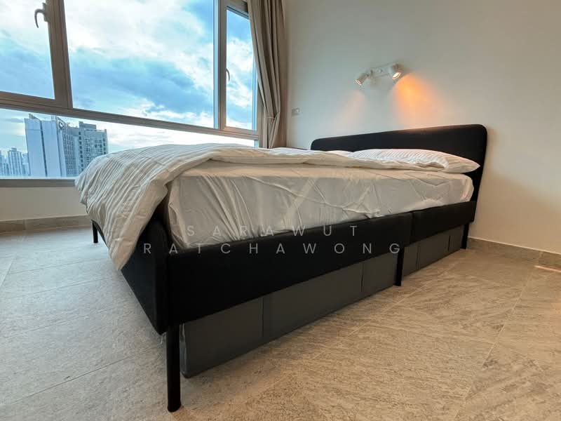 Thru Thonglor, Bangkok, Petchaburi Road, Bang Kapi, Huai Khwang, Bangkok, 1 Bedroom, 32 sqm, Condo For Rent, by Sarawut Ratchawong, 500379482 - DDproperty.com