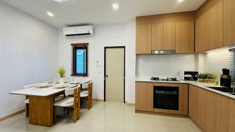 Baan Chalita 2, Chon Buri (Pattaya), Nong Pla Lai Road, Nong Pla Lai, Bang Lamung (Pattaya), Chon Buri (Pattaya), 3 Bedrooms, 150 sqm, Single Detached House For Rent, by Boonyanuch Unna, 500379489 - DDproperty.com