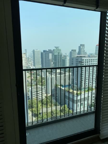 Noble Remix, Bangkok, 772 Soi Sukhumvit 36, Sukhumvit Road, Khong Tan, Khlong Toei, Bangkok, 1 Bedroom, 62 sqm, Condo For Rent, by Piyawan Maiyapan, 500379516 - DDproperty.com