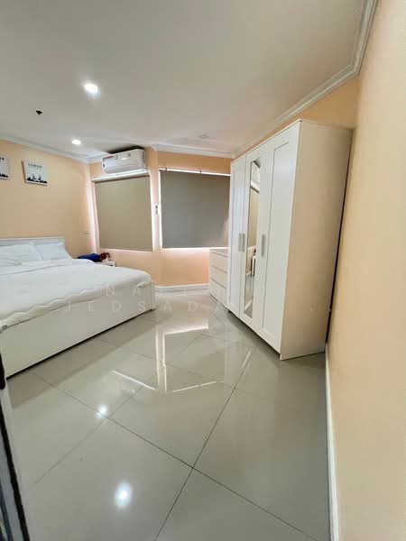 Witthayu Complex, Bangkok, 1673 New Petchaburi Road, Makkasan, Ratchathewi, Bangkok, 2 Bedrooms, 100 sqm, Condo For Rent, by Nattapol Jedsadathitikul, 500379562 - DDproperty.com