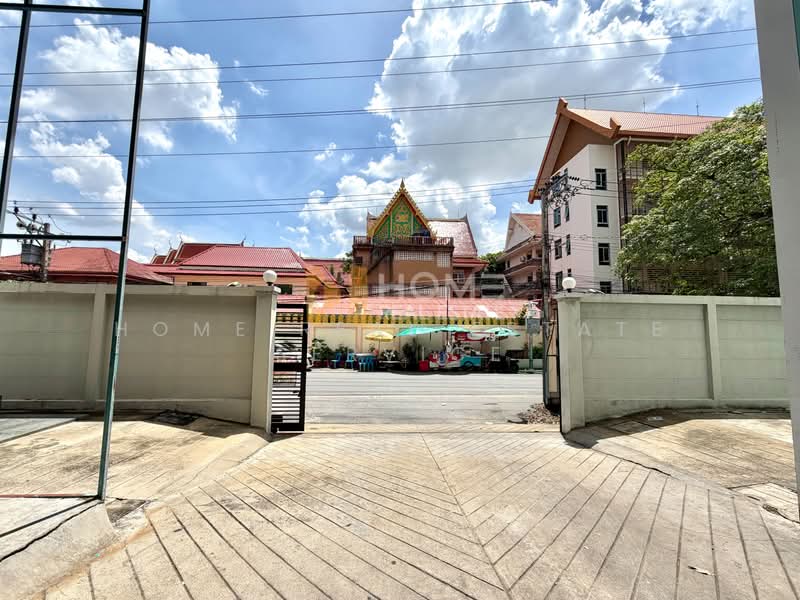 ที่ดินพร้อมบ้าน จรัญสนิทวงศ์ 72, Bangkok, Bang O, Bang Phlat, Bangkok, , 1,792 sqm, Land For Sale, by HOME Real Estate Service, 500379593 - DDproperty.com
