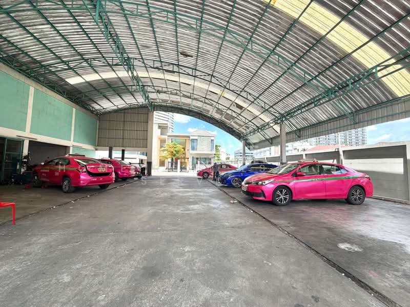 ที่ดินพร้อมบ้าน จรัญสนิทวงศ์ 72, Bangkok, Bang O, Bang Phlat, Bangkok, , 1,792 sqm, Land For Sale, by HOME Real Estate Service, 500379593 - DDproperty.com