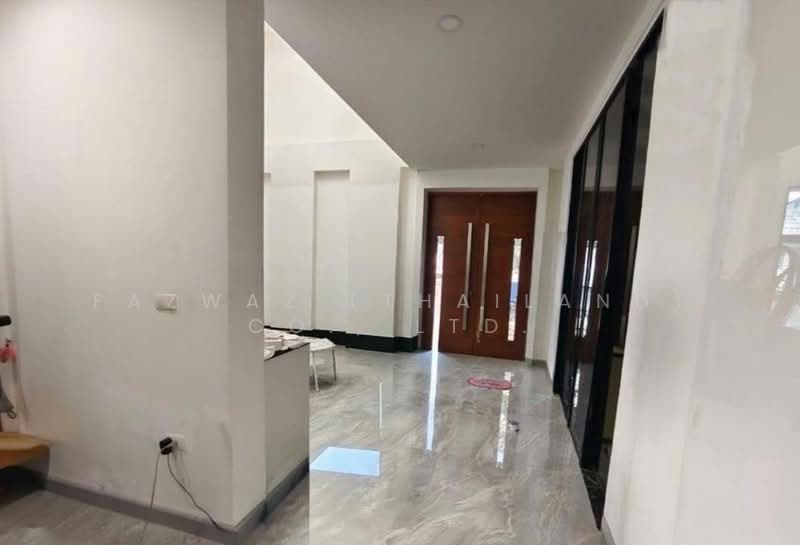บ้านเดี่ยว 2 ชั้น อ่อนนุช 22 สวนหลวง 4 ห้องนอน ทำเลเมืองหายาก, กรุงเทพ, สวนหลวง, กรุงเทพ, 200 ตร.ม., บ้านเดี่ยว ขาย, โดย Fazwaz (Thailand) Co., Ltd., 500379665 - DDproperty.com