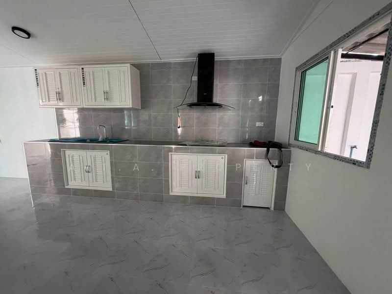 Tada Town Aura, Chon Buri (Pattaya), Nong - Kham, Si Racha, Chon Buri (Pattaya), 3 Bedrooms, 200 sqm, Single Detached House For Sale, by A.T.A. Property, 500379740 - DDproperty.com