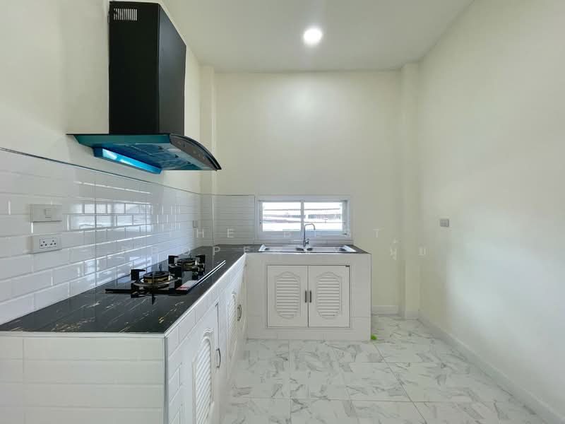 วีวัฒนา วิลเลจ, Chon Buri (Pattaya), Nong - Hong, Phan Thong, Chon Buri (Pattaya), 3 Bedrooms, 150 sqm, Townhouse For Sale, by The Best Property นุ้ย, 500379793 - DDproperty.com