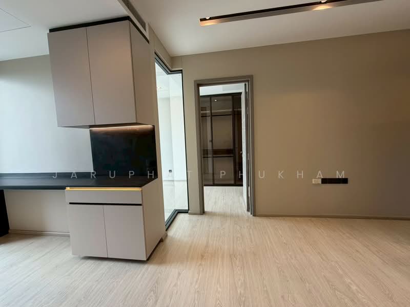 The Room Sukhumvit 38, Bangkok, Soi Sukhumvit 38, Phra Kanong, Khlong Toei, Bangkok, 1 Bedroom, 44 sqm, Condo For Sale, by Jaruphat Phukham, 500379796 - DDproperty.com