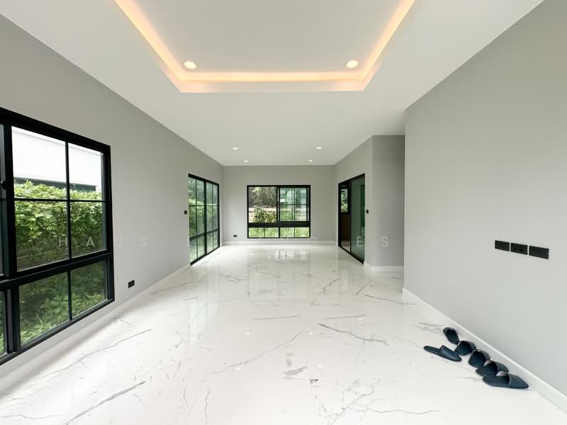 Setthasiri Don Mueang, Bangkok, 289 Soi Choet Wutthakat 9/1, Si Khan, Don Mueang, Bangkok, 4 Bedrooms, 205 sqm, Single Detached House For Sale, by Haus Living Estate, 500379808 - DDproperty.com
