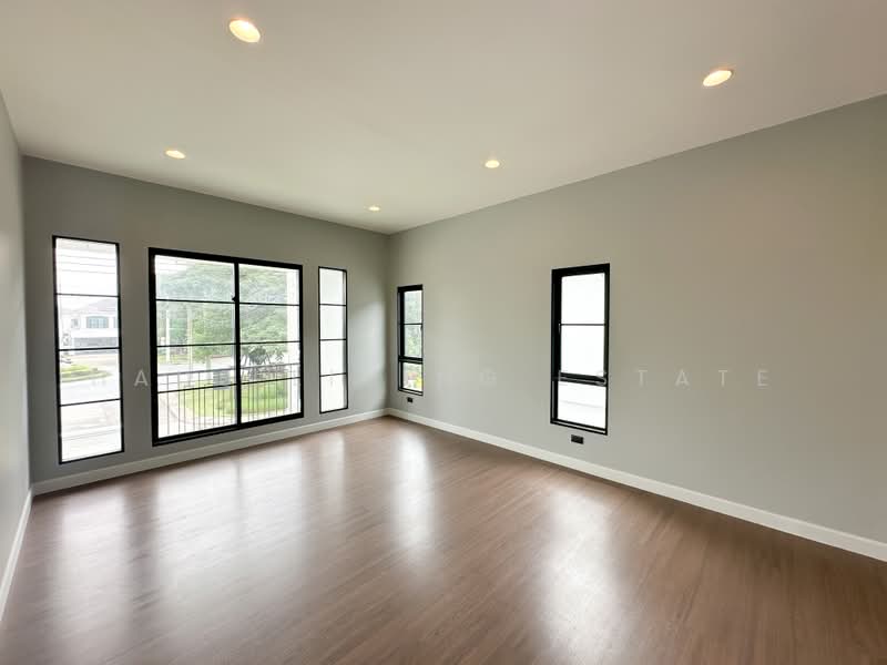 Setthasiri Don Mueang, Bangkok, 289 Soi Choet Wutthakat 9/1, Si Khan, Don Mueang, Bangkok, 4 Bedrooms, 205 sqm, Single Detached House For Sale, by Haus Living Estate, 500379808 - DDproperty.com