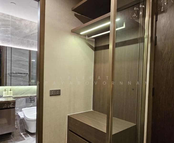 The Esse Sukhumvit 36, Bangkok, Soi Sukhumvit 36, Sukhumvit Road, Phra Kanong, Khlong Toei, Bangkok, 1 Bedroom, 38 sqm, Condo For Rent, by Lalipat Sappayabovornnan, 500379821 - DDproperty.com