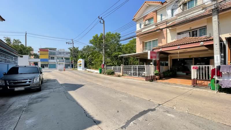 ภัทรไพรเวท 3 อุทยานทอง, Nonthaburi, Phimonrat, Bang Bua Thong, Nonthaburi, 3 Bedrooms, 100 sqm, Townhouse For Sale, by The Best Property แนน, 500379831 - DDproperty.com