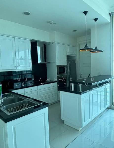 Royce Private Residences, Bangkok, 61 Soi Sukhumvit 31, Khlongtoei Nua, Watthana, Bangkok, 2 Bedrooms, 112 sqm, Condo For Rent, by Muhammad-ameen Waeyusoh, 500379832 - DDproperty.com