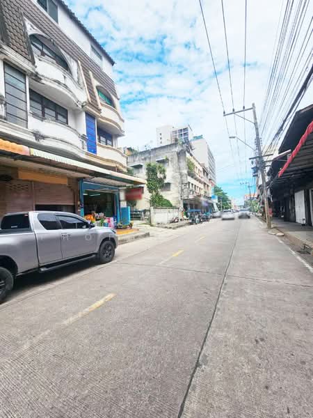 อาคารพาณิชย์ศรีราชา ชลบุรี, Chon Buri (Pattaya), Si Racha, Chon Buri (Pattaya), , 100 sqm, Shophouse For Sale, by The Best Propert เขม, 500379853 - DDproperty.com