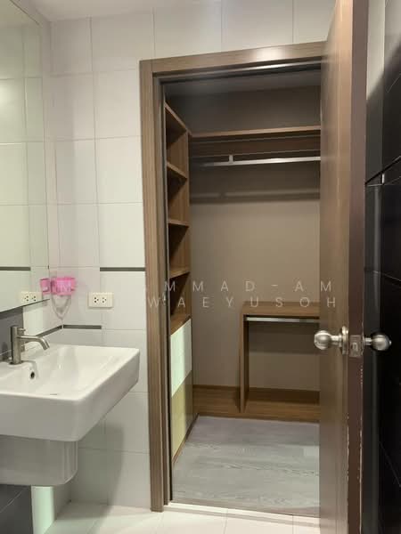 The Base Sukhumvit 77, Bangkok, 289 Sukhumvit 77 Road, Phra Kanong Nua, Watthana, Bangkok, 2 Bedrooms, 57 sqm, Condo For Rent, by Muhammad-ameen Waeyusoh, 500379884 - DDproperty.com