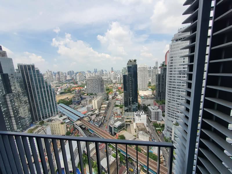 Siri At Sukhumvit, Bangkok, 902 Sukhumvit Road, Phra Kanong, Khlong Toei, Bangkok, 1 Bedroom, 52 sqm, Condo For Rent, by Property Fit, 500379953 - DDproperty.com