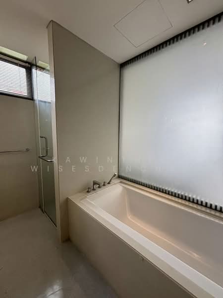Domus 18, Bangkok, Soi Sukhumvit 18, Khlong Toei, Bangkok, 2 Bedrooms, 102 sqm, Condo For Rent, by Kawinthip Wisesdenchai, 500379960 - DDproperty.com