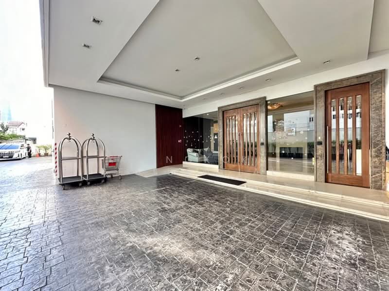 GM Serviced Apartment, Bangkok, 47 Soi Sukhumvit 20, Khlong Toei, Bangkok, 4 Bedrooms, 314 sqm, Apartment For Rent, by Bangkok Residential, 500380018 - DDproperty.com