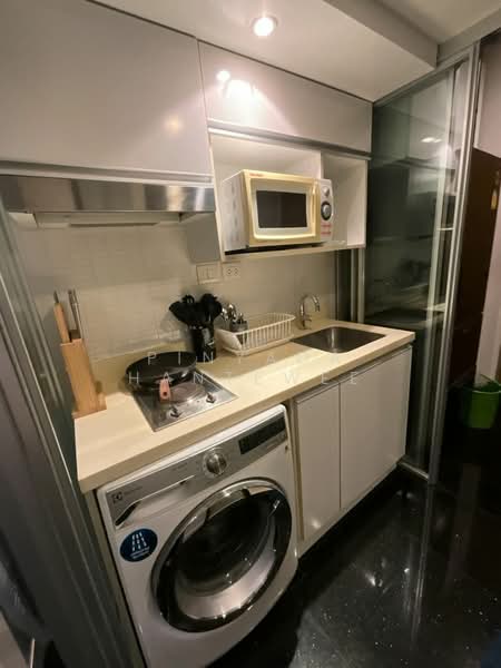 IDEO Morph 38, Bangkok, 88 Sukhumvit Road, Phra Kanong, Khlong Toei, Bangkok, 1 Bedroom, 40 sqm, Condo For Rent, by Pinyada Hantewee, 500380022 - DDproperty.com
