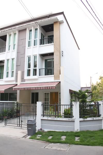 Baan Klang Muang Sathorn-Taksin 2, Bangkok, Kanlapaphruek Road, Bangko, Chom Thong, Bangkok, 3 Bedrooms, 167 sqm, Townhouse For Rent, by ปรินทร์ญาดา ชิณโชติ, 500380069 - DDproperty.com