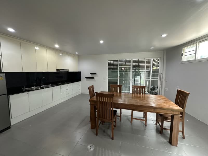 Baan Klang Muang Sathorn-Taksin 2, Bangkok, Kanlapaphruek Road, Bangko, Chom Thong, Bangkok, 3 Bedrooms, 167 sqm, Townhouse For Rent, by ปรินทร์ญาดา ชิณโชติ, 500380069 - DDproperty.com