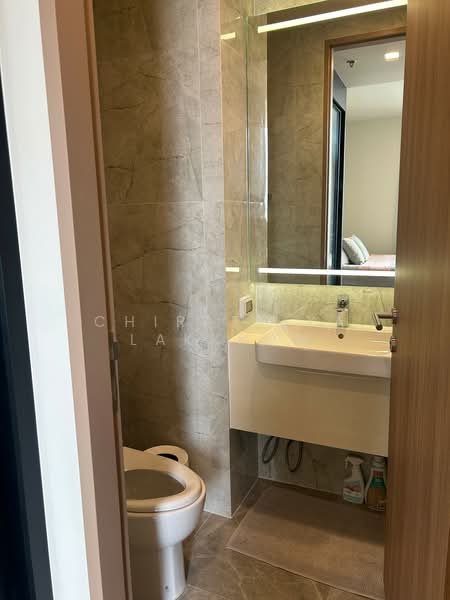 Noble Around Sukhumvit 33, Bangkok, 17 Soi Sukhumvit 33, Khlong Tan Nua, Watthana, Bangkok, 1 Bedroom, 27 sqm, Condo For Rent, by Chirattiya Lakkham, 500380083 - DDproperty.com