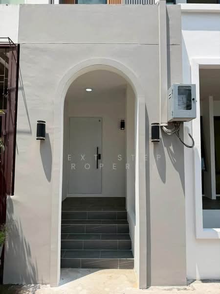 Prominent Place Sukhumvit 101, Bangkok, สุขุมวิท 101, Bang Chak, Phra Khanong, Bangkok, 4 Bedrooms, 420 sqm, Townhouse For Sale, by Next step property, 500380105 - DDproperty.com