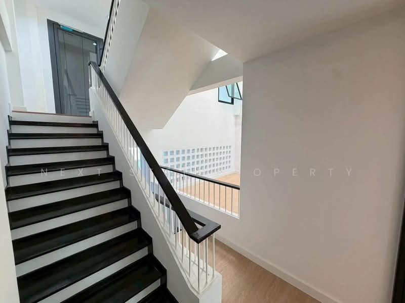 Prominent Place Sukhumvit 101, Bangkok, สุขุมวิท 101, Bang Chak, Phra Khanong, Bangkok, 4 Bedrooms, 420 sqm, Townhouse For Sale, by Next step property, 500380105 - DDproperty.com