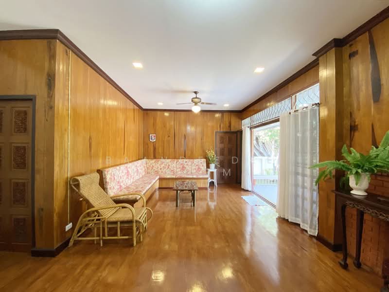 A house for rent near CentralFestival, Chiang Mai Rental Price: 25,000 THB / month No.5H207, Chiang Mai, Fa Ham, Muang Chiang Mai, Chiang Mai, 3 Bedrooms, 400 sqm, Single Detached House For Rent, by Baandeedee Chiangmai, 500380229 - DDproperty.com