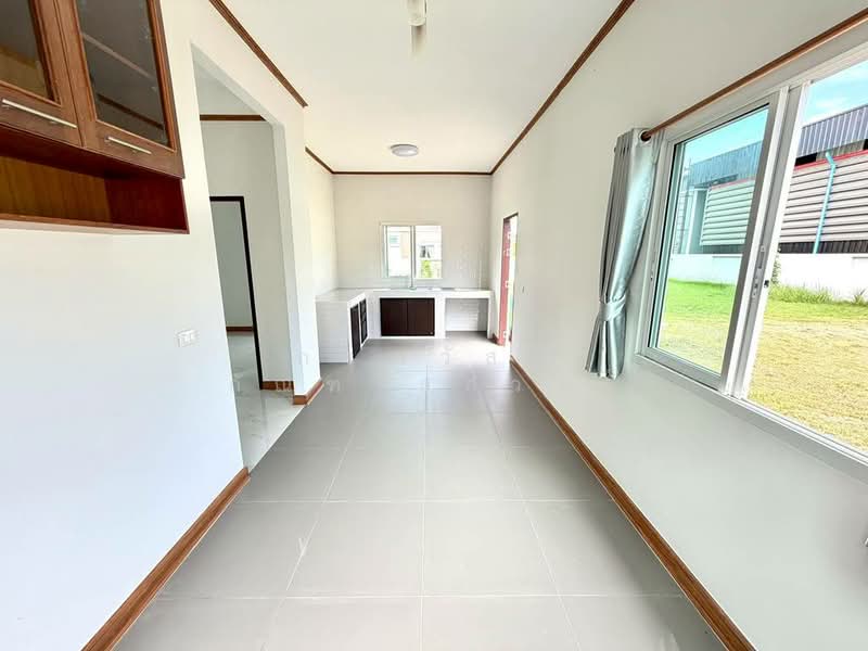 ขาย บ้านเดี่ยว หลังมุม 2 ชั้น วิวทะเลสาบ หมู่บ้าน เดอะ ไพน์ รีสอร์ท ปทุมธานี, Pathum Thani, Thai Ko, Sam Khok, Pathum Thani, 4 Bedrooms, 300 sqm, Single Detached House For Sale, by กรณวัสส์ กัณฑวัสส์วงส์, 500380262 - DDproperty.com