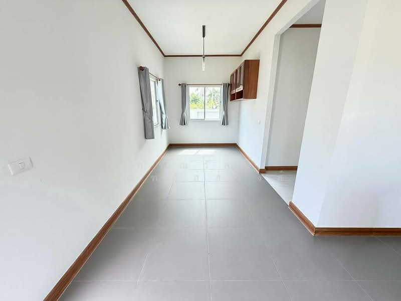 ขาย บ้านเดี่ยว หลังมุม 2 ชั้น วิวทะเลสาบ หมู่บ้าน เดอะ ไพน์ รีสอร์ท ปทุมธานี, Pathum Thani, Thai Ko, Sam Khok, Pathum Thani, 4 Bedrooms, 300 sqm, Single Detached House For Sale, by กรณวัสส์ กัณฑวัสส์วงส์, 500380262 - DDproperty.com