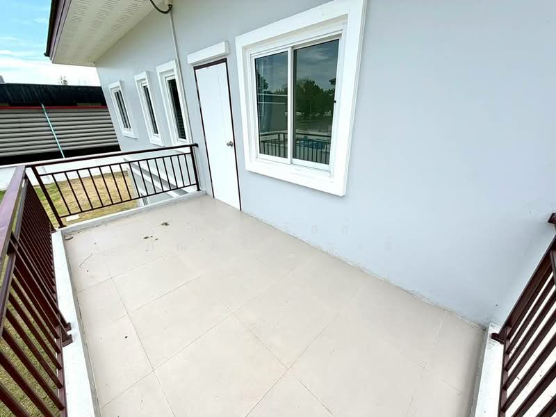 ขาย บ้านเดี่ยว หลังมุม 2 ชั้น วิวทะเลสาบ หมู่บ้าน เดอะ ไพน์ รีสอร์ท ปทุมธานี, Pathum Thani, Thai Ko, Sam Khok, Pathum Thani, 4 Bedrooms, 300 sqm, Single Detached House For Sale, by กรณวัสส์ กัณฑวัสส์วงส์, 500380262 - DDproperty.com