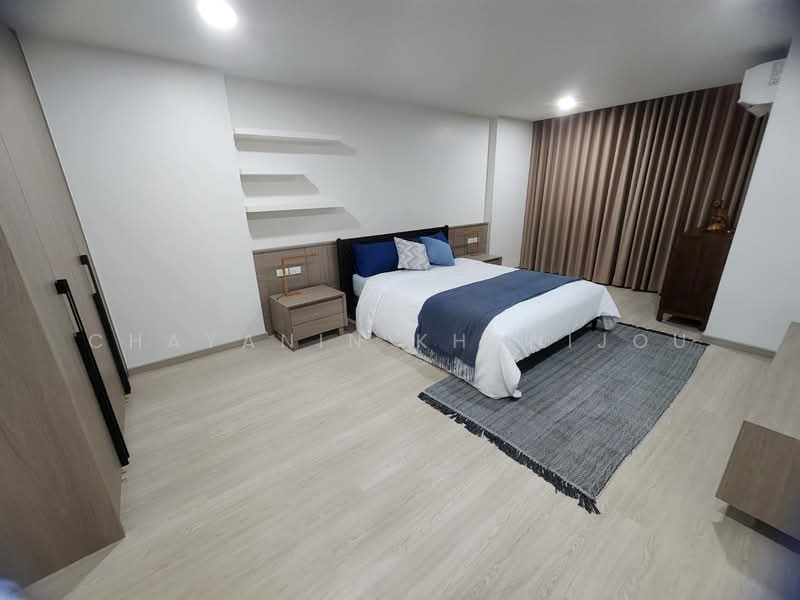 Grand Ville House 2, Bangkok, Soi Sukhumvit 19, Khlongtoei Nua, Watthana, Bangkok, 3 Bedrooms, 253 sqm, Condo For Rent, by Chayanin Khanijou, 500380278 - DDproperty.com