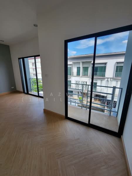 ขายทาวน์เฮาส์ 3 ห้องนอน @Nice Watcharapol 9 วัชรพล บ้านครอบครัว, กรุงเทพ, คลองถนน, สายไหม, กรุงเทพ, 144 ตร.ม., ทาวน์เฮ้าส์ ขาย, โดย Fazwaz (Thailand) Co., Ltd., 500380325 - DDproperty.com