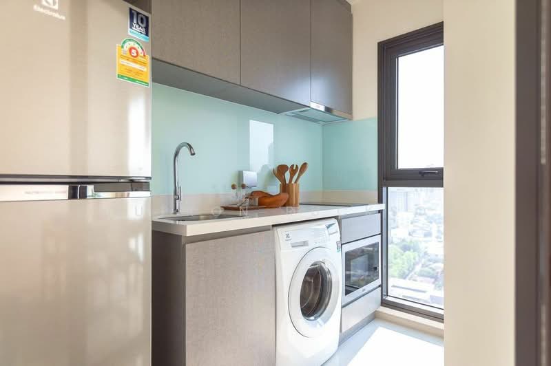 Rhythm Sukhumvit 36-38, Bangkok, 55 Soi Sukhumvit 36, Sukhumvit Road, Phra Kanong, Khlong Toei, Bangkok, 1 Bedroom, 33 sqm, Condo For Rent, by Dnupron Ruckson, 500380355 - DDproperty.com