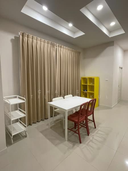 undefined, Chon Buri (Pattaya), Nong Pla Lai, Bang Lamung (Pattaya), Chon Buri (Pattaya), 3 Bedrooms, 240 sqm, Single Detached House For Rent, by Chalisa Kitilimtrakul, 500380383 - DDproperty.com
