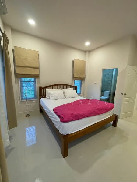 undefined, Chon Buri (Pattaya), Nong Pla Lai, Bang Lamung (Pattaya), Chon Buri (Pattaya), 3 Bedrooms, 240 sqm, Single Detached House For Rent, by Chalisa Kitilimtrakul, 500380383 - DDproperty.com