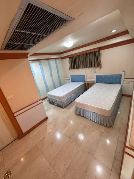 Royal Castle Sukhumvit, Bangkok, 30 Soi Sukhumvit 39, Khlongtoei Nua, Watthana, Bangkok, 2 Bedrooms, 140 sqm, Condo For Rent, by Dnupron Ruckson, 500380387 - DDproperty.com