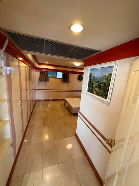 Royal Castle Sukhumvit, Bangkok, 30 Soi Sukhumvit 39, Khlongtoei Nua, Watthana, Bangkok, 2 Bedrooms, 140 sqm, Condo For Rent, by Dnupron Ruckson, 500380387 - DDproperty.com