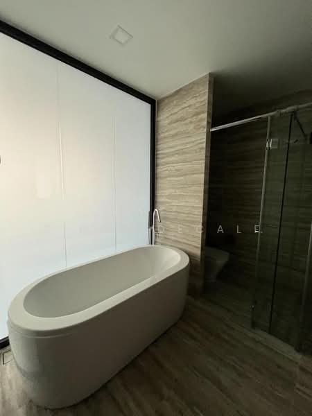 Celes Asoke, Bangkok, 8-10 Sukhumvit 21, Khlongtoei Nua, Watthana, Bangkok, 3 Bedrooms, 124 sqm, Condo For Rent, by Simon Decalf, 500380390 - DDproperty.com