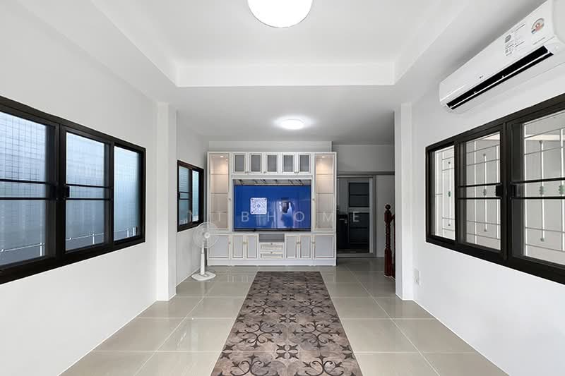 ทาวน์โฮม 2 ชั้น ซอยนครอินทร์ 2, Nonthaburi, Talat Kwan, Muang Nonthaburi, Nonthaburi, 3 Bedrooms, 140 sqm, Townhouse For Sale, by NTBHOME, 500380391 - DDproperty.com