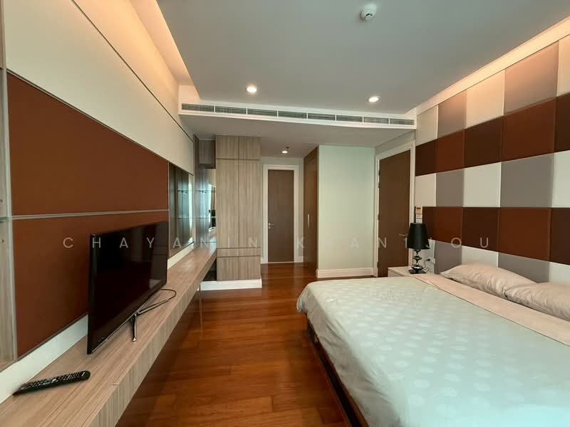 Bright Sukhumvit 24, Bangkok, Sukhumvit 24 Alley, Khong Tan, Khlong Toei, Bangkok, 1 Bedroom, 74 sqm, Condo For Rent, by Chayanin Khanijou, 500380425 - DDproperty.com