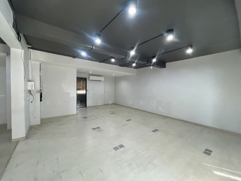 The Pride Sukhumvit 77, Bangkok, Soi On Nut 30, Suan Luang, Bangkok, 10+ Bedrooms, 760 sqm, Townhouse For Rent, by Next step property, 500380463 - DDproperty.com