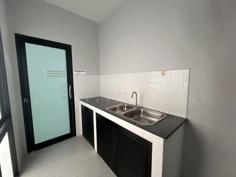 The Pride Sukhumvit 77, Bangkok, Soi On Nut 30, Suan Luang, Bangkok, 10+ Bedrooms, 760 sqm, Townhouse For Rent, by Next step property, 500380463 - DDproperty.com