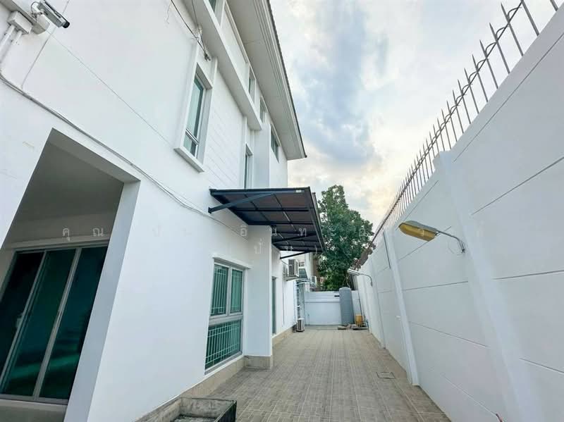 Vista Park Ratchada-Ramindra, Bangkok, Ratchada-Ramintra Road, Ram Inthra, Khan Na Yao, Bangkok, 4 Bedrooms, 180 sqm, Townhouse For Sale, by คุณ ปั่น อินทะอุ่นวงศ์ (ปั่น), 500380465 - DDproperty.com