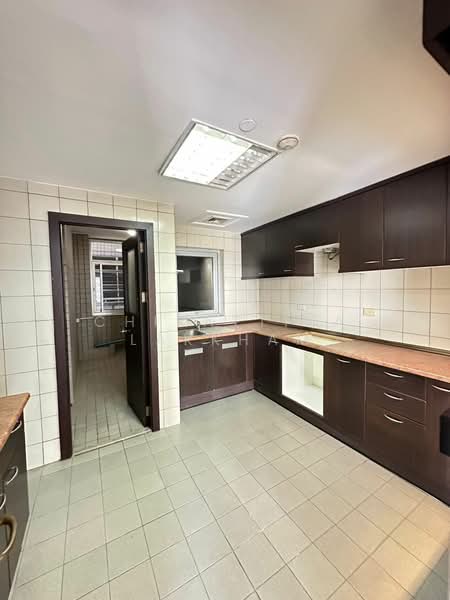 All Seasons Mansion, Bangkok, Soi Ruamrudee, Wireless Road, Lumphini, Pathum Wan, Bangkok, 3 Bedrooms, 178 sqm, Condo For Sale, by Chirattiya Lakkham, 500380473 - DDproperty.com