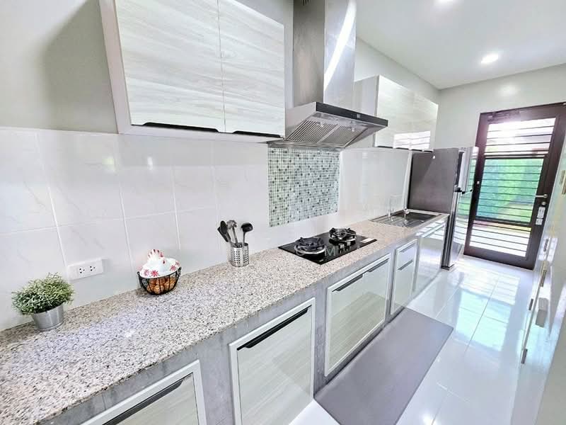 บ้านให้เช่า – ใกล้โรงเรียนนานาชาติเกรซ เพียง 5 นาที ค่าเช่า 42,000 บาท /เดือน รหัสทรัพย์ : No.14H962, เชียงใหม่, หารแก้ว, หางดง, เชียงใหม่, 310 ตร.ม., บ้านเดี่ยว ให้เช่า, โดย Baandeedee Chiangmai, 500380489 - DDproperty.com